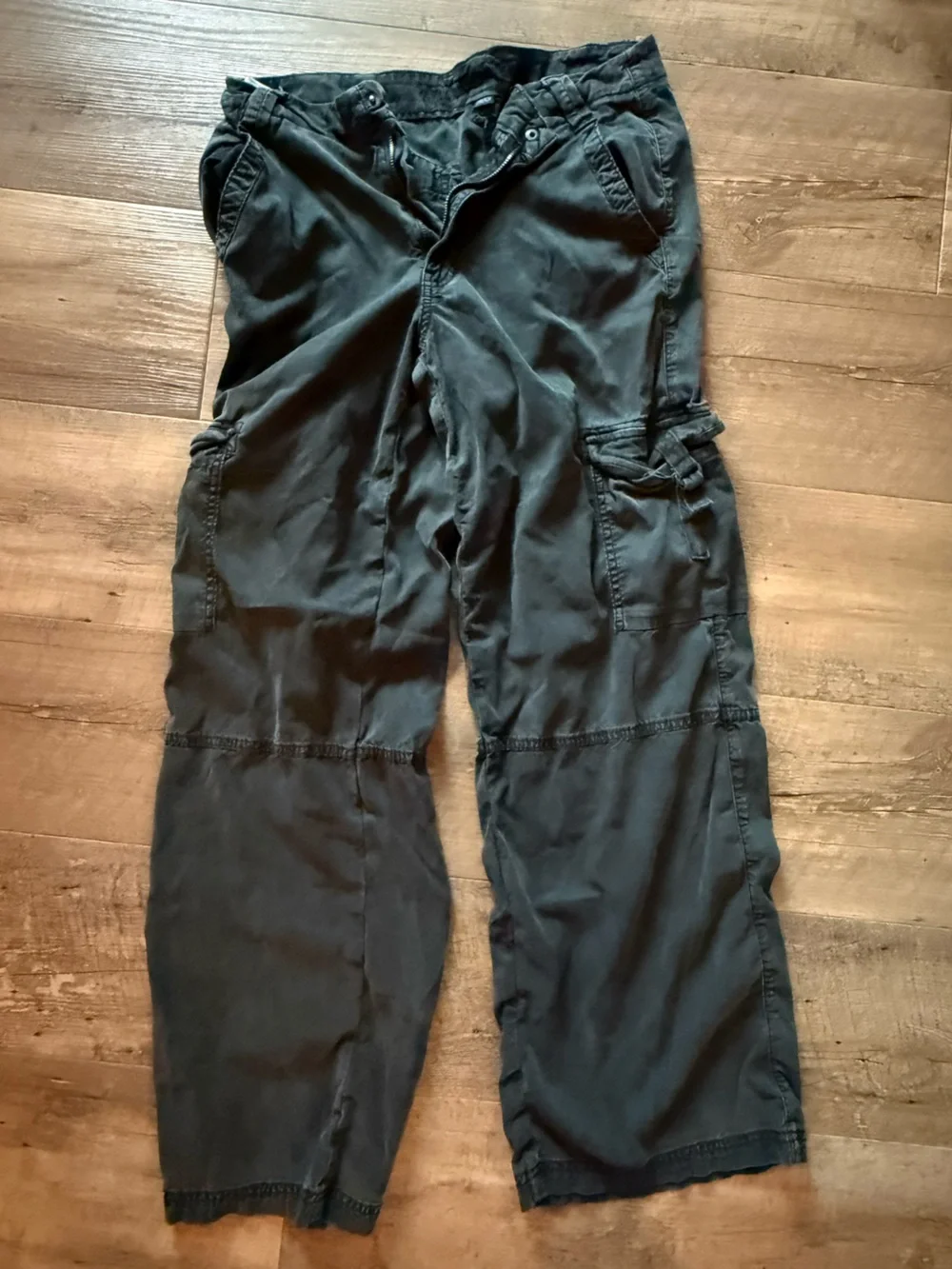 American Eagle Outfitters Men's Olive Cargo Pants